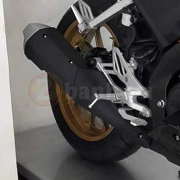 Yamaha r15 2018 bổ sung thêm màu mới được bán với giá hơn 64 triệu đồng