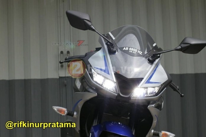 Yamaha r15m 2017 bất ngờ xuất hiện với vẻ đẹp khó cưỡng