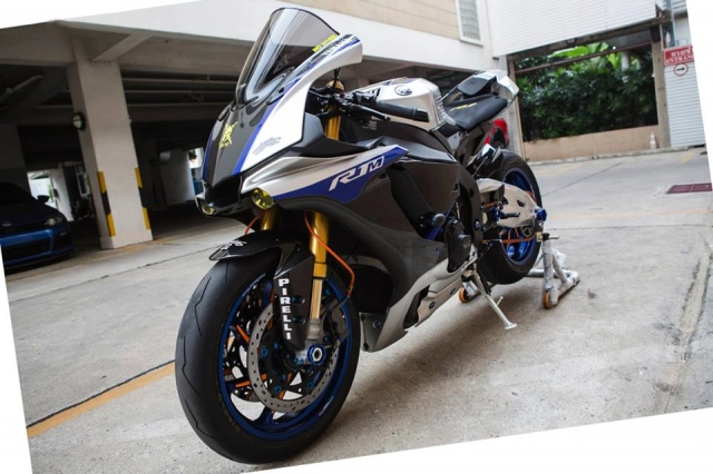 Yamaha r1m độ nhức nách với dàn chân 2 line đầy nổi bật