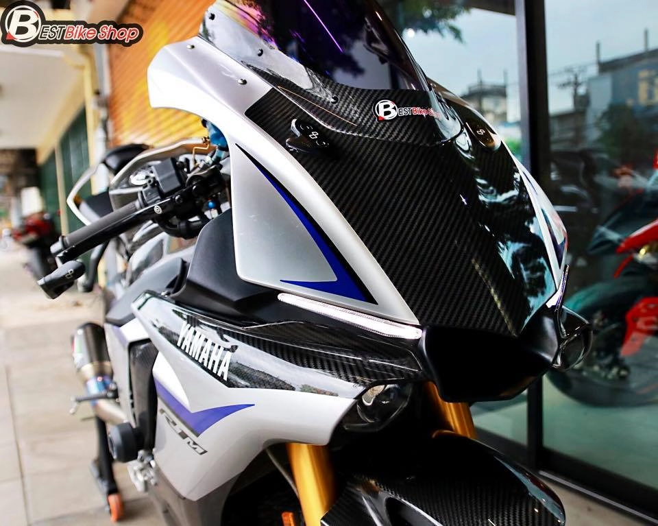 Yamaha r1m phiên bản đặc cách sặc mùi carbon world