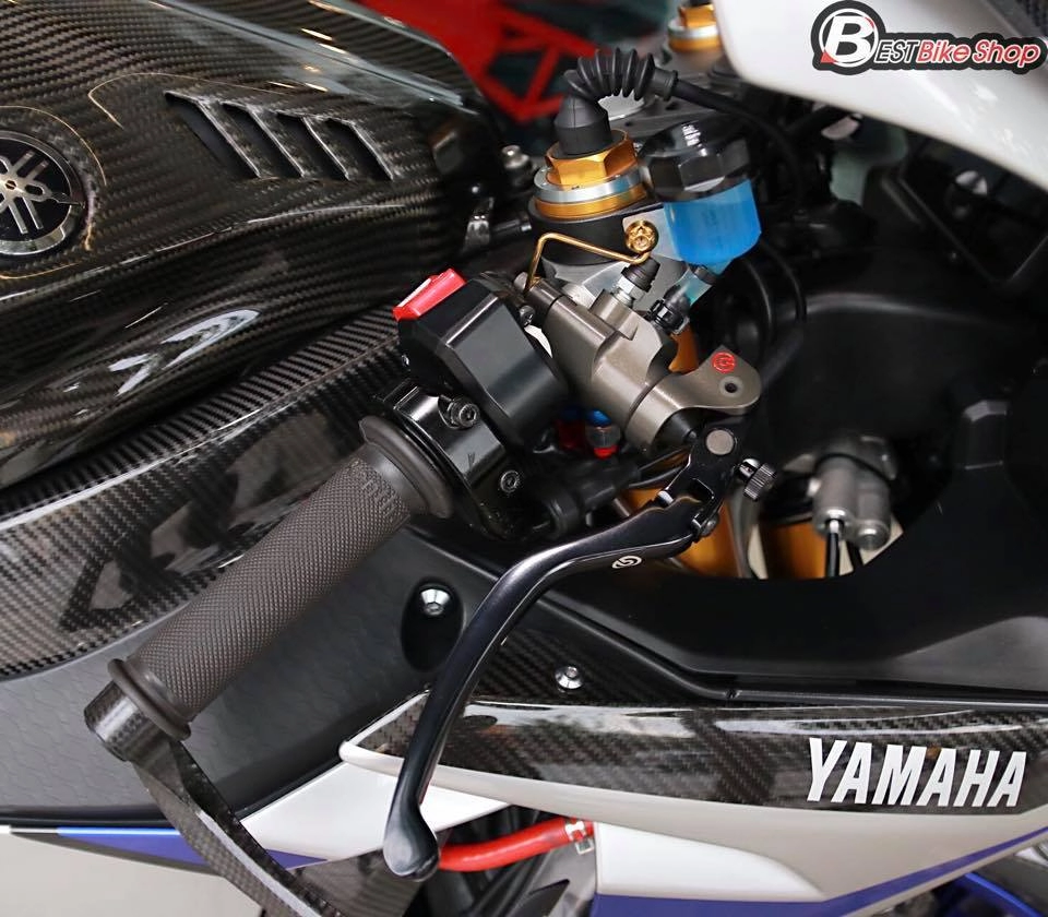 Yamaha r1m phiên bản đặc cách sặc mùi carbon world