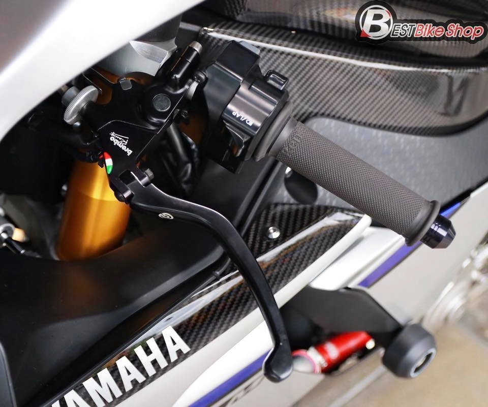 Yamaha r1m phiên bản đặc cách sặc mùi carbon world