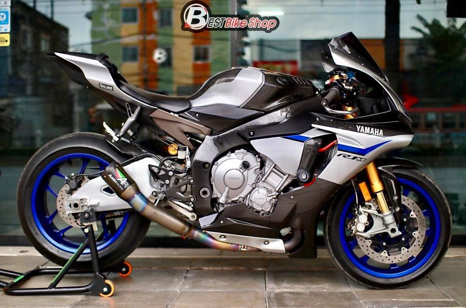 Yamaha r1m phiên bản đặc cách sặc mùi carbon world