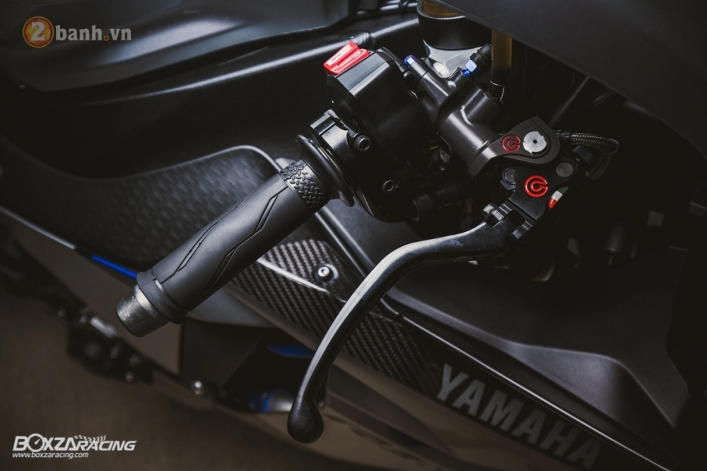 Yamaha r1m siêu phẩm được nâng cấp hiệu năng với loạt option khủng bố 