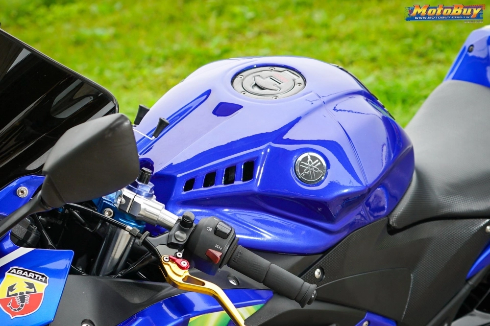 Yamaha r3 độ phiên bản big blue của biker đài loan
