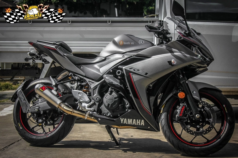 Yamaha r3 trong bản độ đầy mạnh mẽ đậm chất thể thao