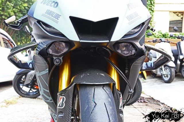 Yamaha r6 độ siêu ấn tượng với trang bị winglets độc đáo