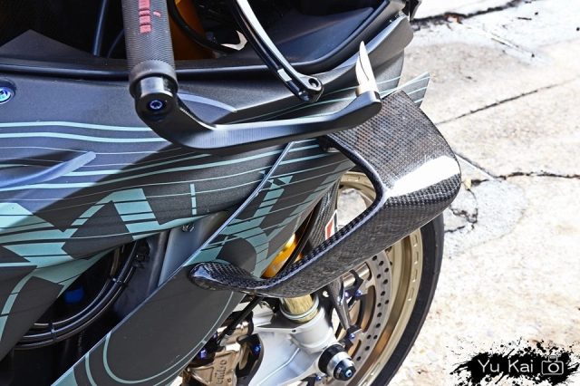 Yamaha r6 độ siêu ấn tượng với trang bị winglets độc đáo
