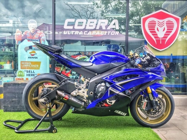 Yamaha r6 ngựa hoang máu lửa với bản nâng cấp tinh tế