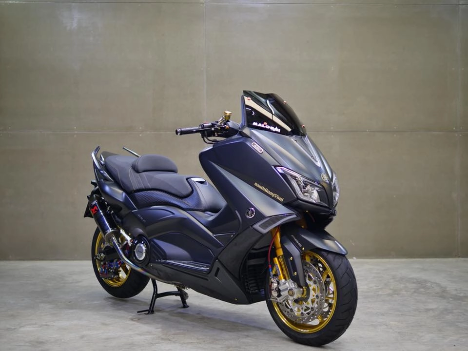 Yamaha tmax vũ khí tối thượng từ scooter yamaha