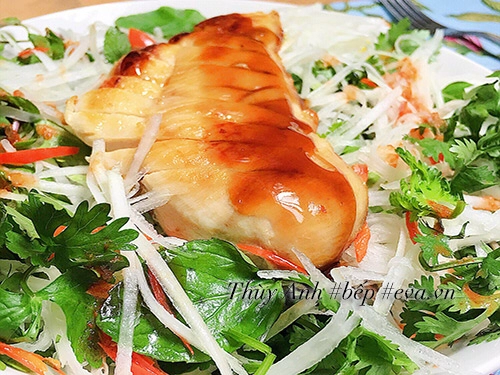 5 món salad gà giúp giảm mỡ thừa lấy lại vóc dáng cho chị em