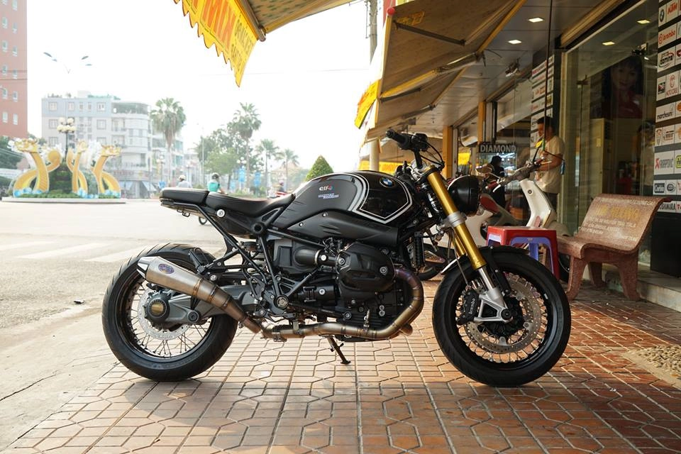 Bmw r nine t lên pô zard full titanium