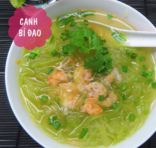 Bò lúc lắc canh bí xanh hấp dẫn cơm chiều