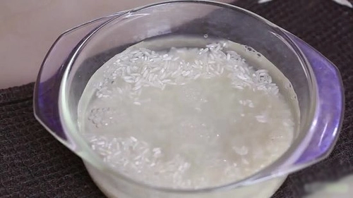 Cách nấu cơm bằng lò vi sóng