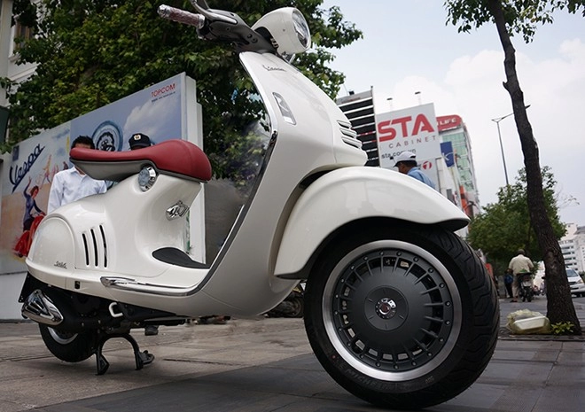 Cận cảnh vespa 946 mới về việt nam