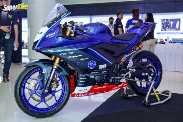 Chiêm ngưỡng dự án xe đua yamaha r3 blu cru thailand club