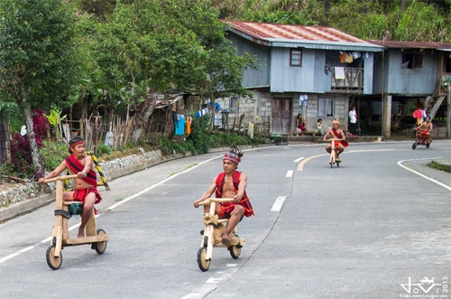  cuộc đua scooter gỗ 