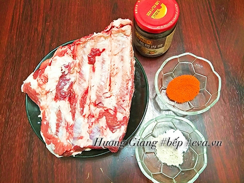 Cuối tuần làm sườn nướng bbq đãi cả nhà