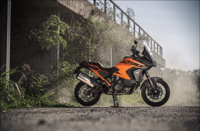 Điểm mới về tính năng kết nối trên ktm 1290 super adventure 2023