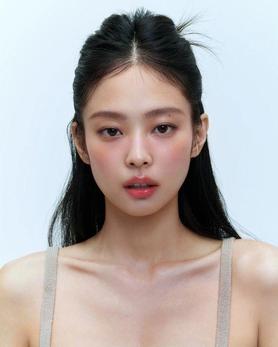 Hàng triệu người thi nhau dán băng cá nhân make-up như jennie blackpink mặt siêu mụn bỏ túi ngay