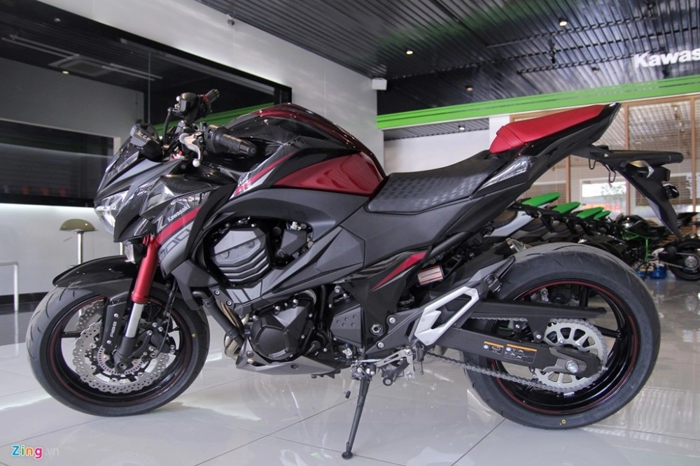 Kawasaki z800 abs 2016 đỏ đen đầu tiên về việt nam với giá không đổi