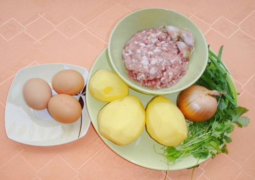 Khoai tây nghiền trứng thịt nướng
