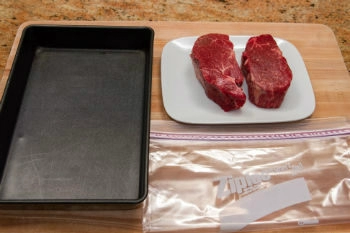 Làm thế nào để thái thịt bò mỏng như tờ giấy