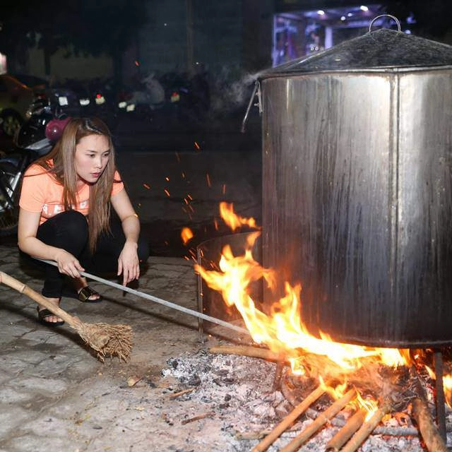 Nổi tiếng giàu có bậc nhất vbiz nhưng mỹ tâm và loạt sao này lại ăn mặc chẳng giống ai