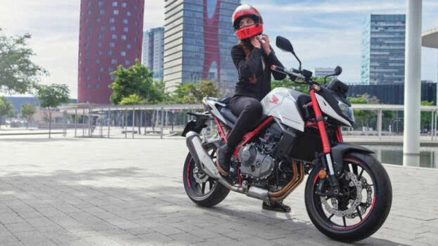 Phân khúc mô tô từ 700cc 2 xi-lanh đang lên ngôi thay thế cho 650cc 4 xi-lanh đang chết dần