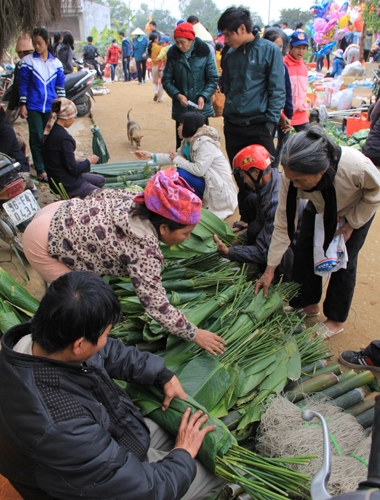 Phiên chợ mua may bán rủi ở xứ thanh