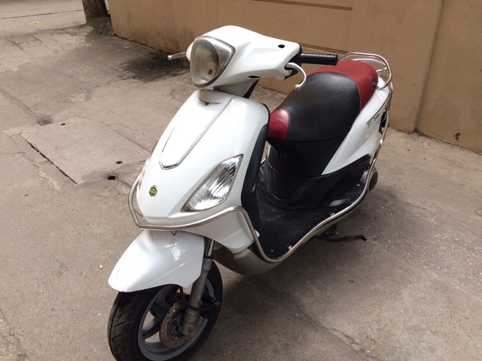 Piaggio fly 125 nhập đời chót 2010 màu trắng 30l5 - 5679