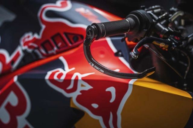 Red bull ktm factory racing ra mắt đội hình motogp trong năm 2023
