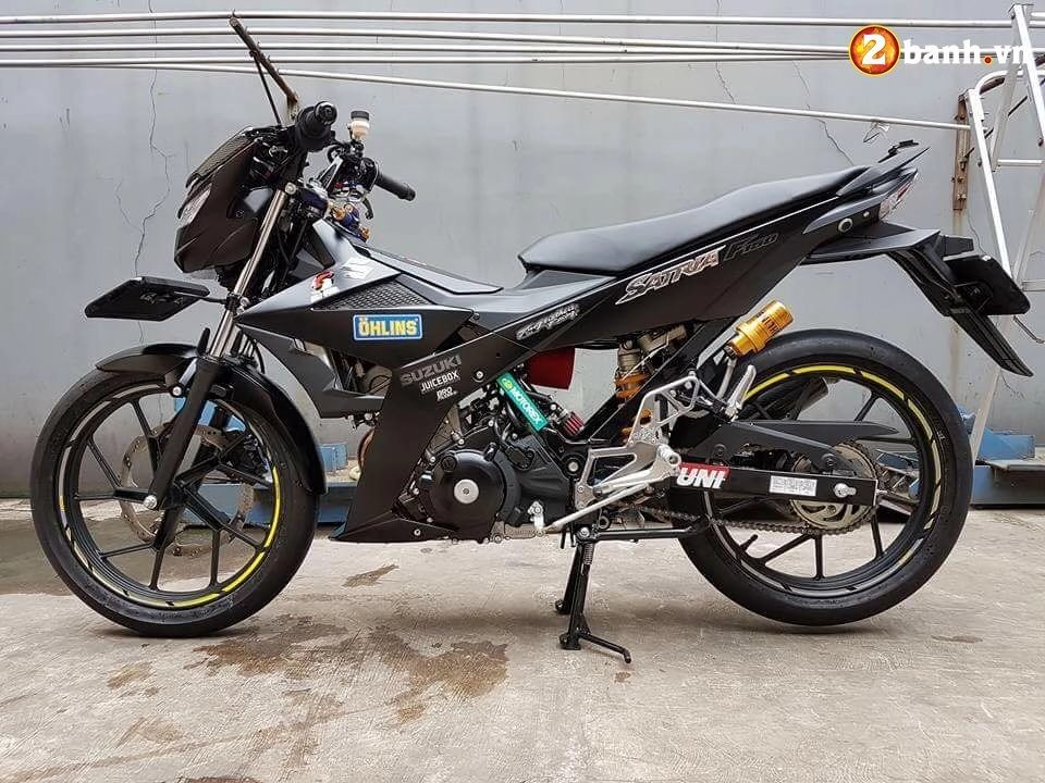 Satria 150 độ nhẹ đầy ấn tượng với các món đồ chơi hiệu