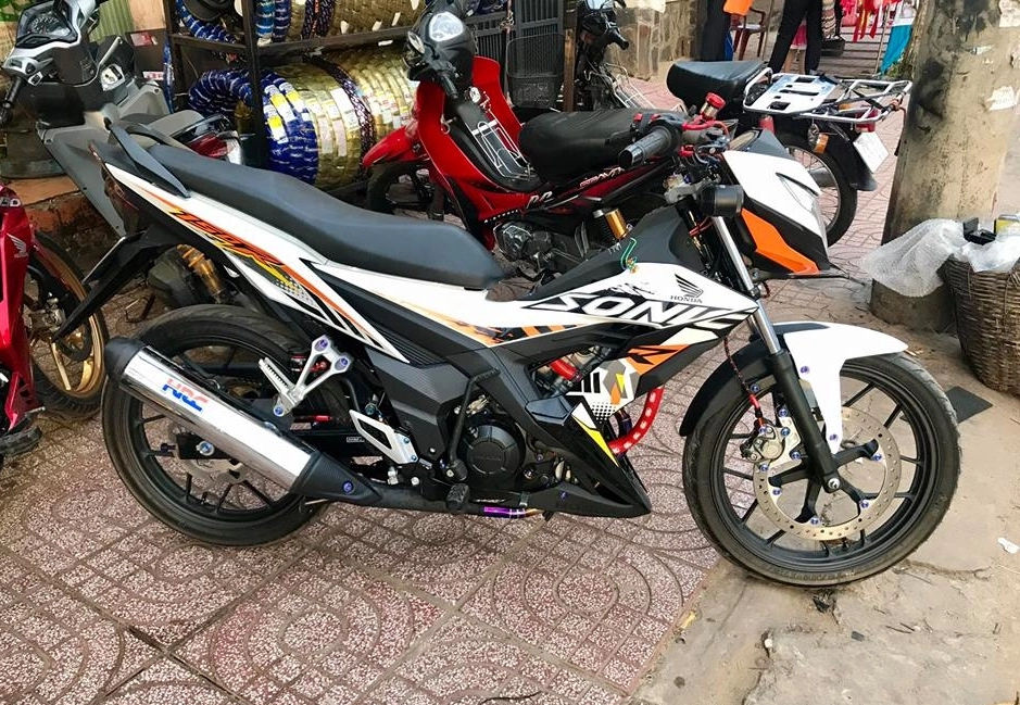 Sonic 150r độ đơn giản đẹp đến lạ kì của biker tây ninh