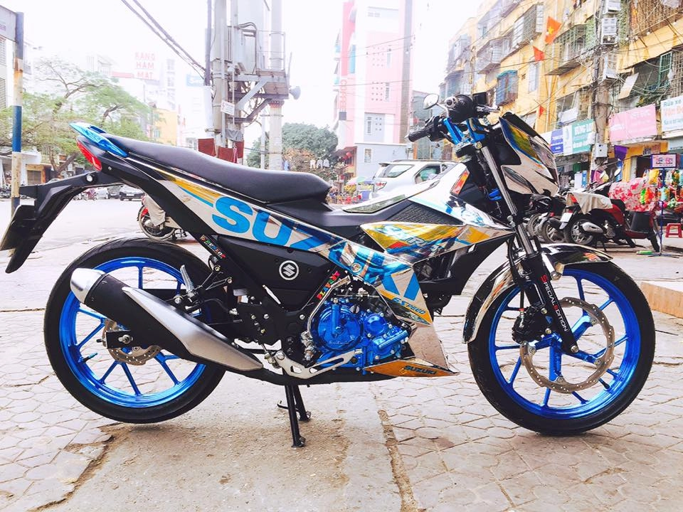 Suzuki raider fi đẹp lạ lẫm với phong cách crôm sáng choang