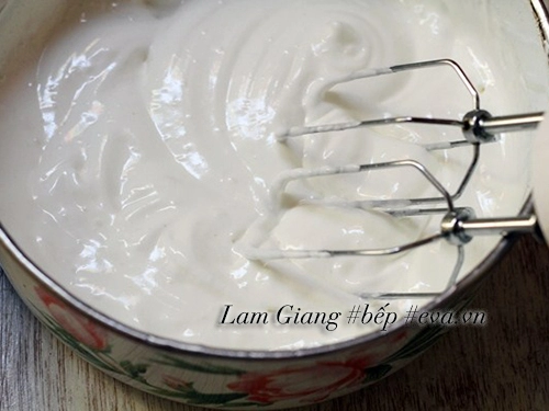 Tráng miệng tuyệt vời với bánh pudding chanh nướng thơm lừng