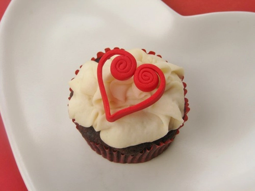 Trang trí cupcake tình tứ cho valentine
