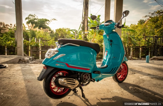 Vespa sprint trở nên đẳng cấp hơn nhờ có hệ thống đèn tín hiệu 3 trong 1