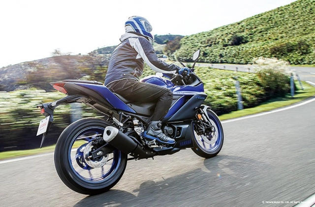 Yamaha r25 2023 chính thức ra mắt với giao diện ấn tượng