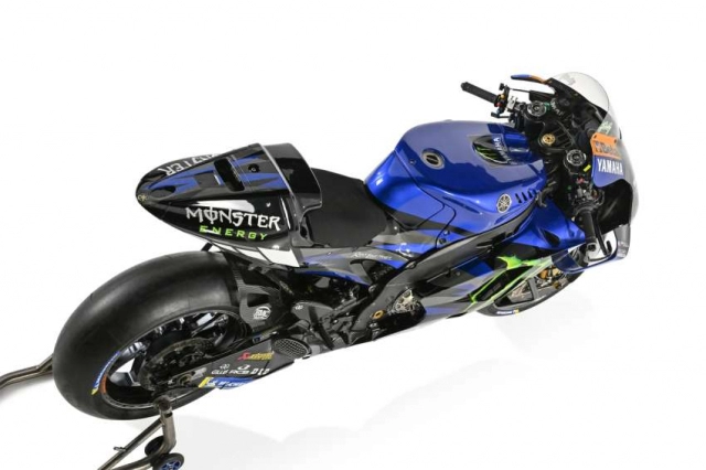Yamaha trình phiên bản xe đua yzr-m1 motogp 2023