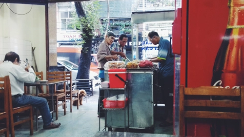 3 hàng phở gà ăn mãi vẫn chưa hết thịt ở sài gòn khiến thực khách thích mê