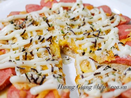 Bánh pizza xúc xích giăm bông tuyệt ngon