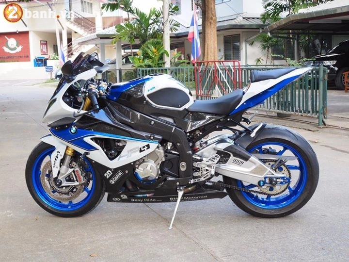 Bmw hp4 trong bản độ đầy chất lượng của biker thái lan