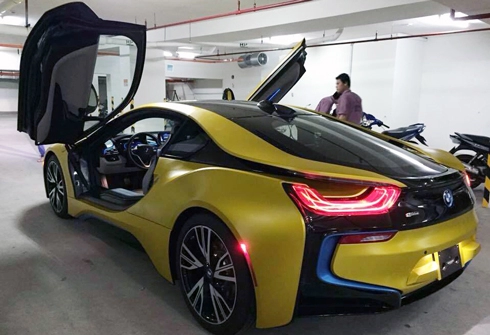  bmw i8 màu độc ở sài gòn 