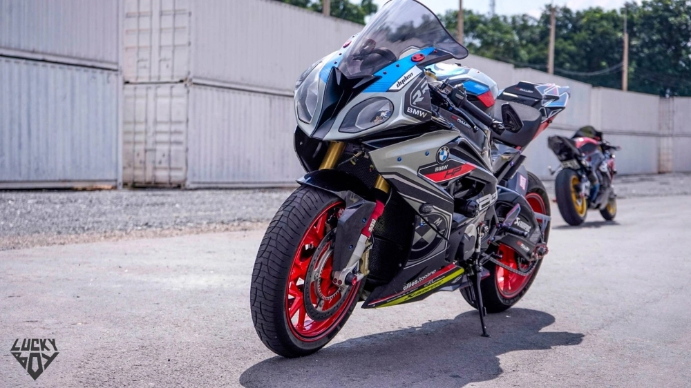 Bmw s1000rr bản độ nổi bật đến ấn tượng của biker việt