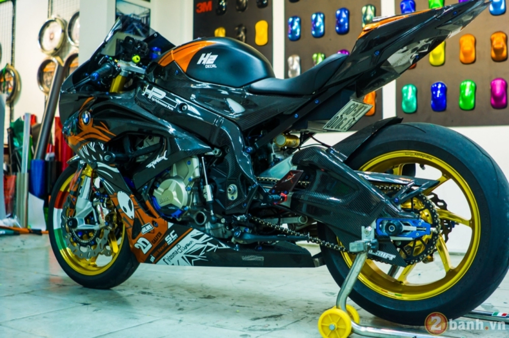 Bmw s1000rr con cá mập đầy dữ dằn với màn lột xác ấn tượng