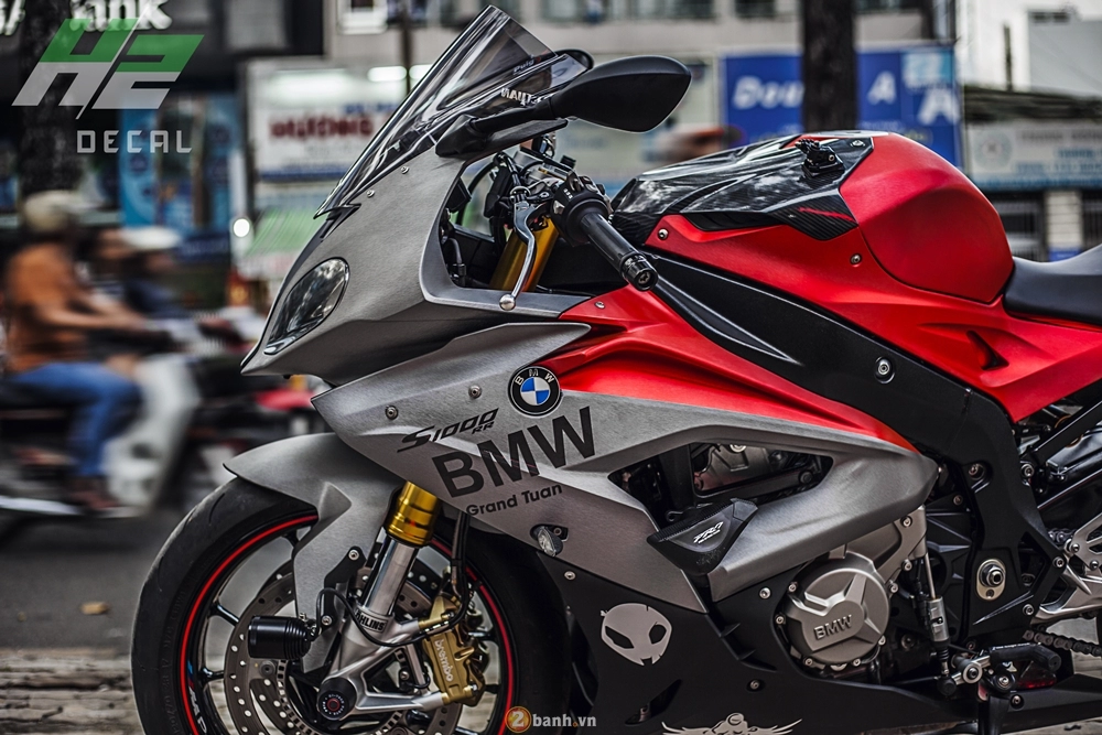 Bmw s1000rr đẳng cấp với dàn áo mới