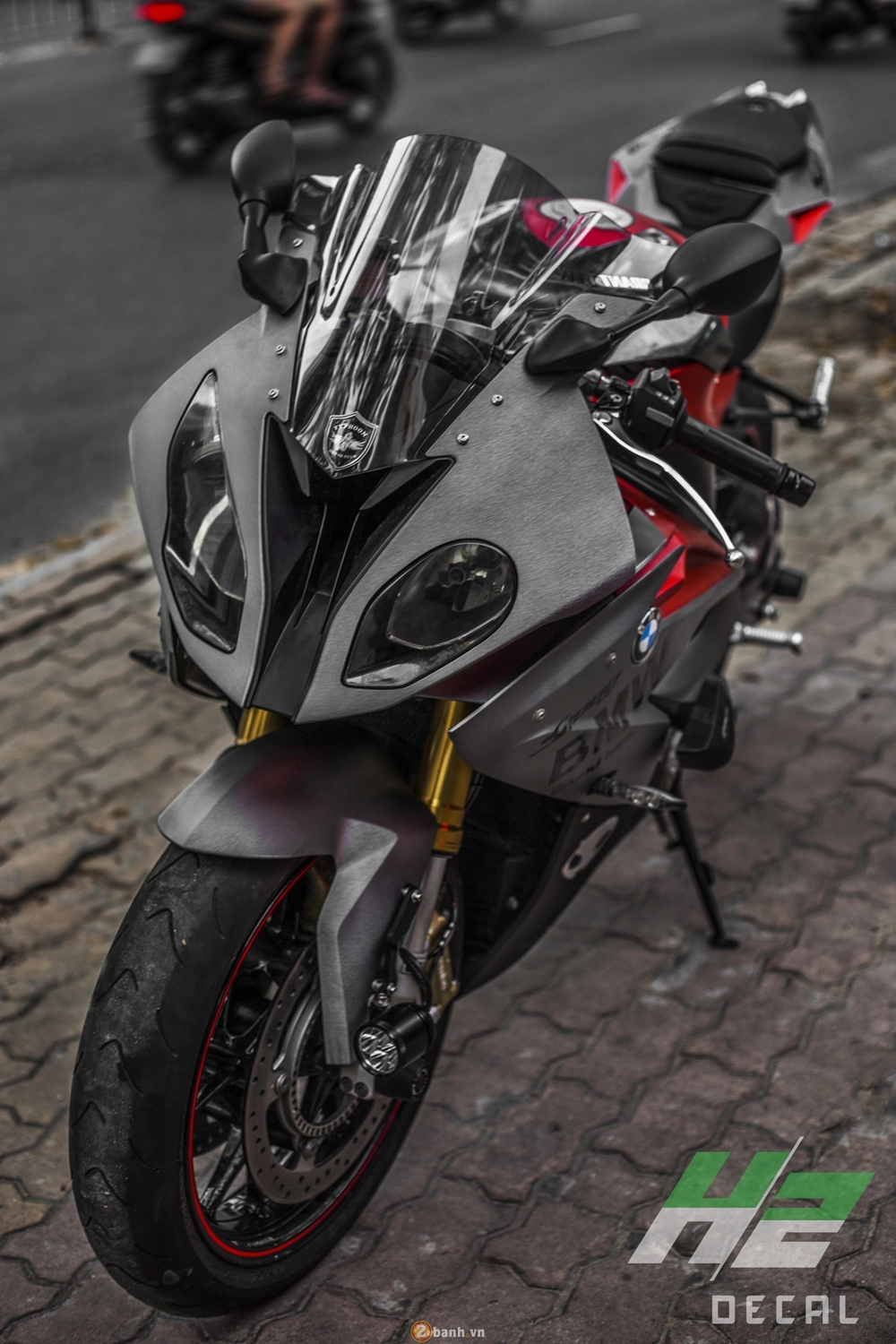 Bmw s1000rr đẳng cấp với dàn áo mới