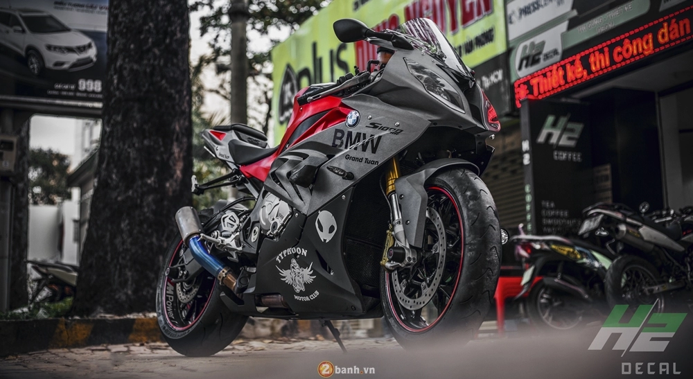 Bmw s1000rr đẳng cấp với dàn áo mới