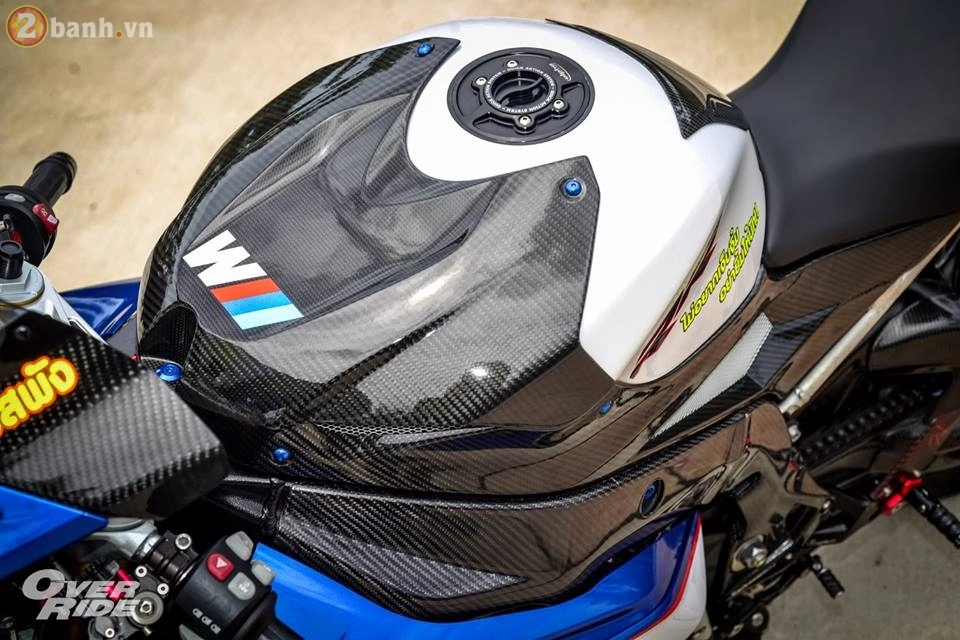 Bmw s1000rr đầy mê hoặc trong bản độ sharks of brackish